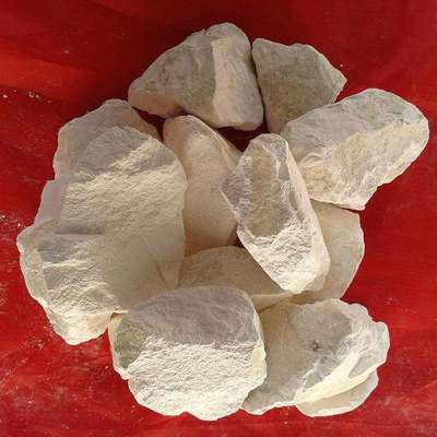 石灰与石膏粉的区别 性质、用途与应用的全面解析